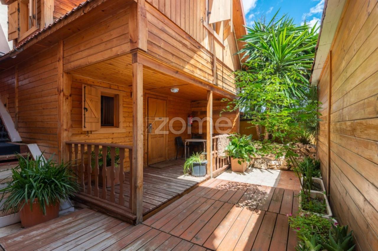 Tu Mansion Guest House Навалкарнеро Екстериор снимка