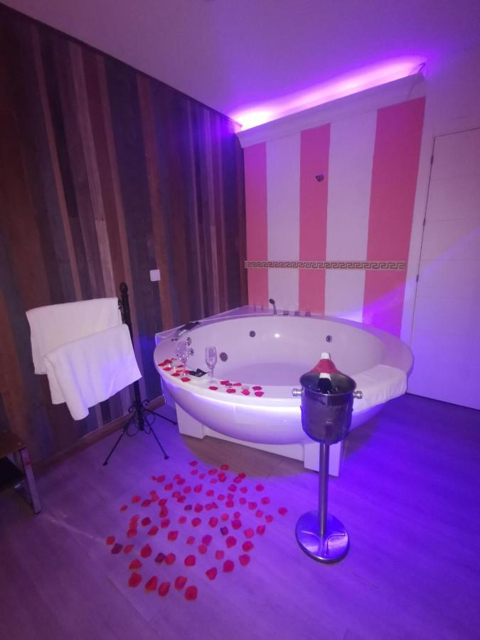 Tu Mansion Guest House Навалкарнеро Екстериор снимка