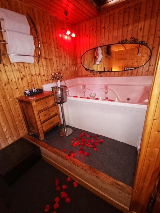 Tu Mansion Guest House Навалкарнеро Екстериор снимка