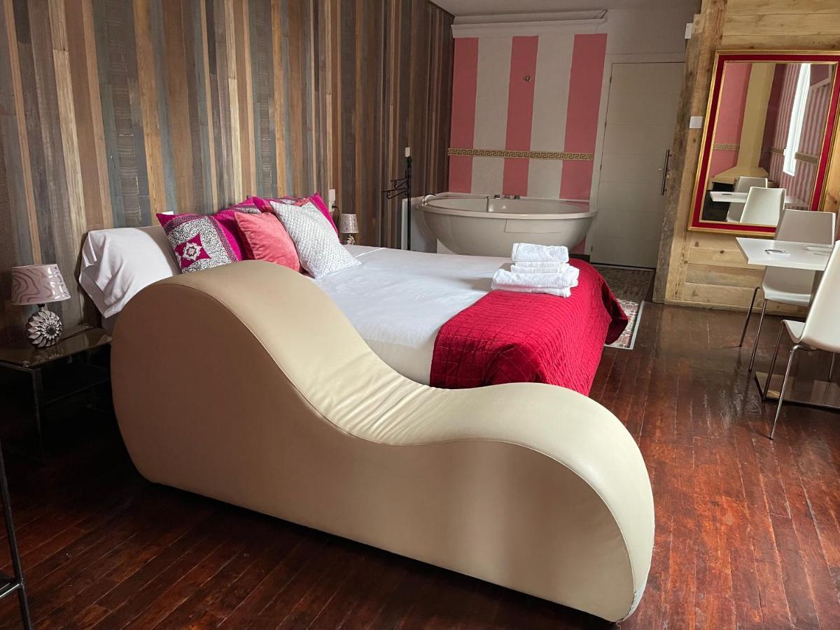 Tu Mansion Guest House Навалкарнеро Екстериор снимка