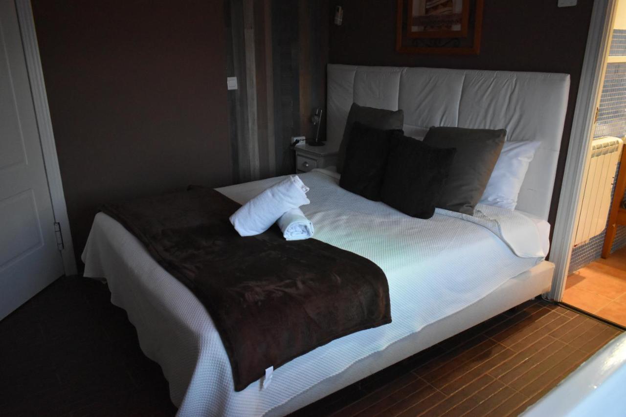 Tu Mansion Guest House Навалкарнеро Екстериор снимка