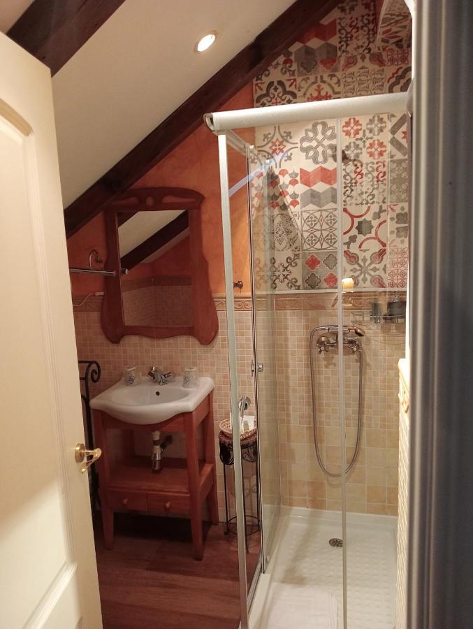 Tu Mansion Guest House Навалкарнеро Екстериор снимка