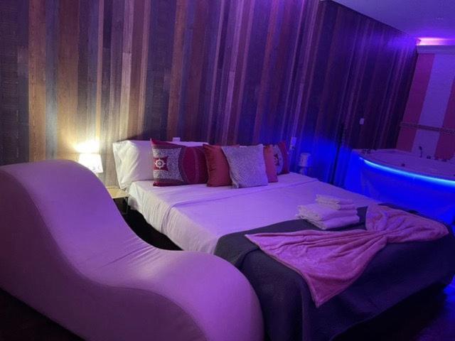 Tu Mansion Guest House Навалкарнеро Екстериор снимка