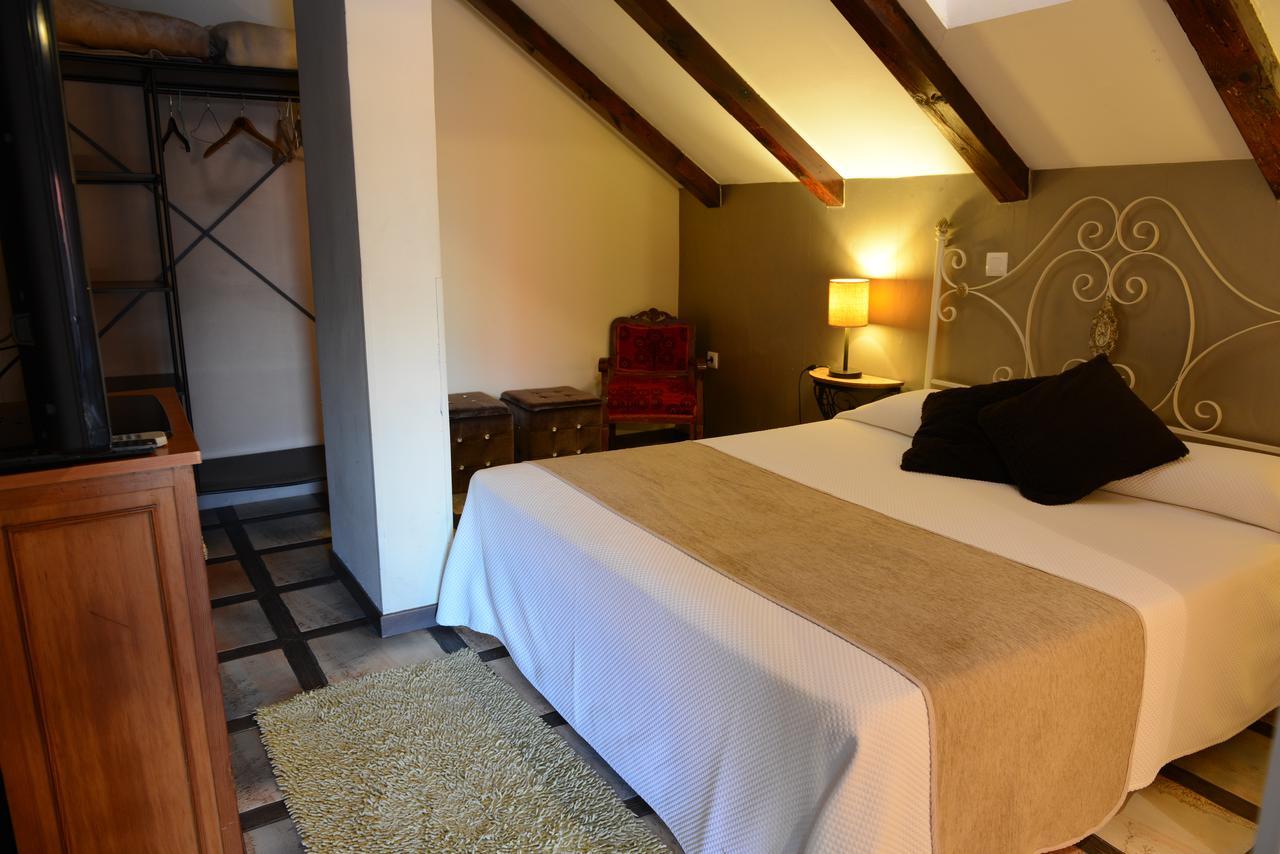 Tu Mansion Guest House Навалкарнеро Екстериор снимка